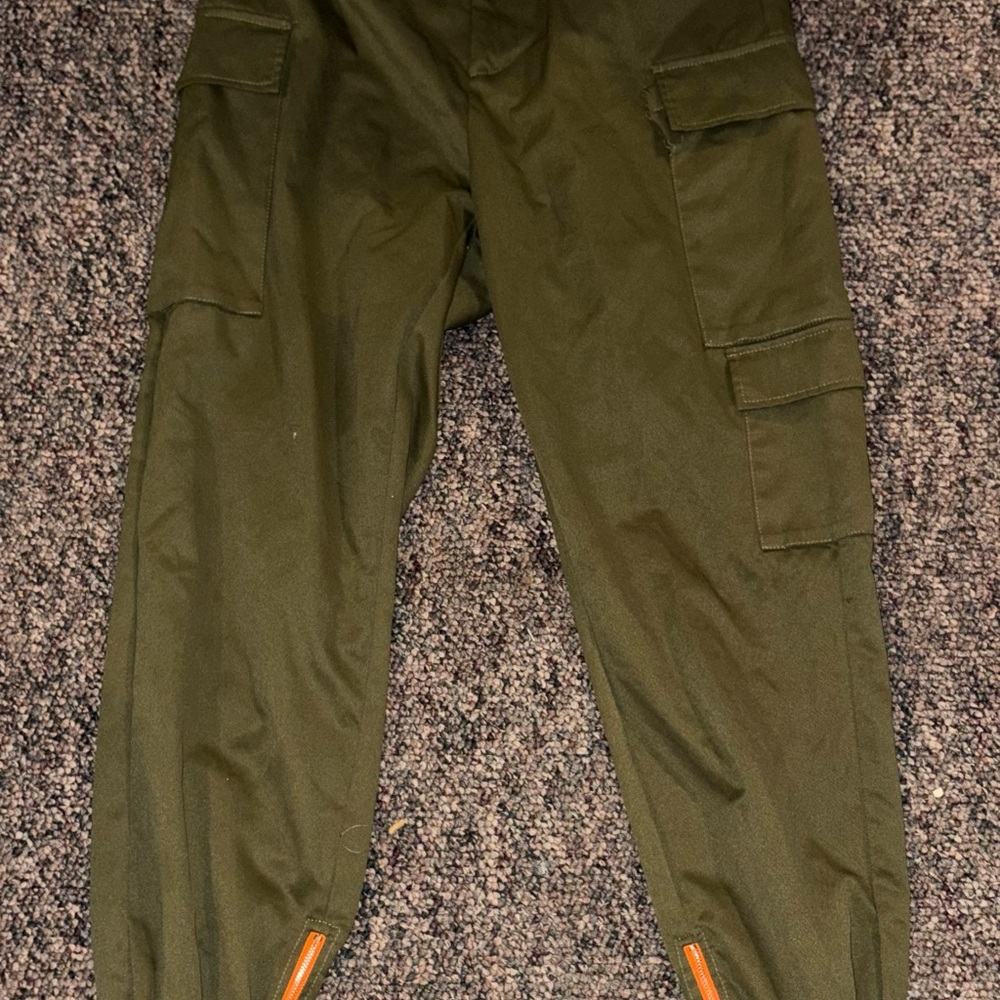 Men's Olive Cargo Pants